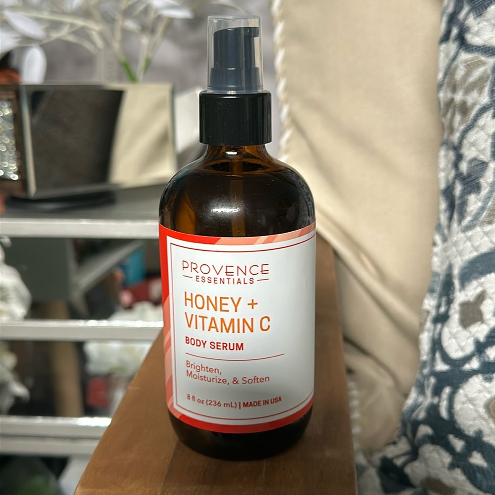 Brand new Provence essentials body serum